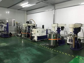 上?？蒲谐晒苿与姵匦袠I發展 上觀新聞探討超級電池如何賦能電動汽車性能提升